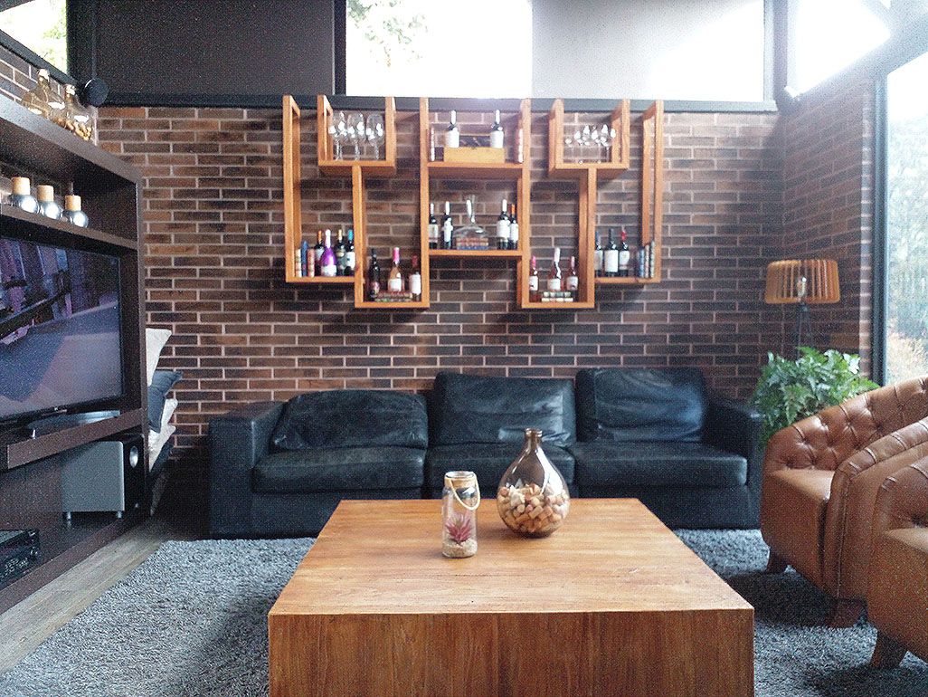 Casa en arriendo o venta Antioquia Envigado La Mesa 281 m2 Habitaciones 3 Baños 4 Garajes 4 Precio venta $2430000000 Precio arriendo $13200000