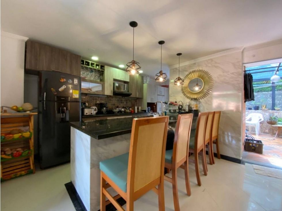 Casa en venta Antioquia Envigado Envigado 116 m2 Habitaciones 4 Baños 3 Garajes 2 Precio $890000000