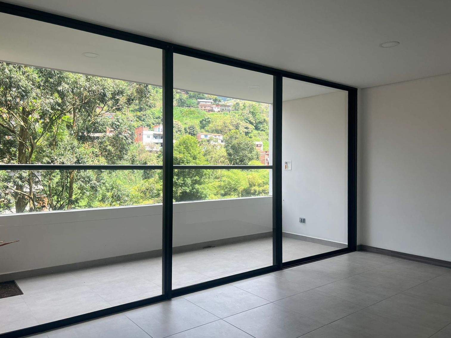 Apartamento en venta Antioquia Envigado El Chinguí 84 m2 Habitaciones 3 Baños 2 Garajes 1 Precio $670000000