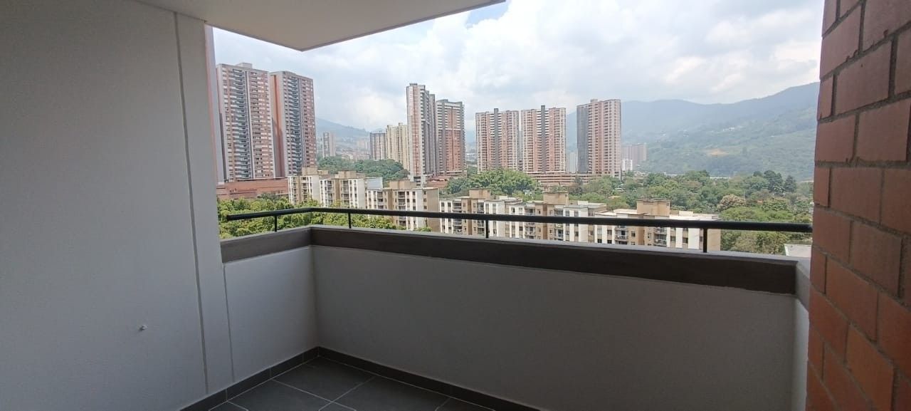 Apartamento en venta Antioquia Itagüí Santa Catalina 71 m2 Habitaciones 2 Baños 2 Garajes 1 Precio $550000000