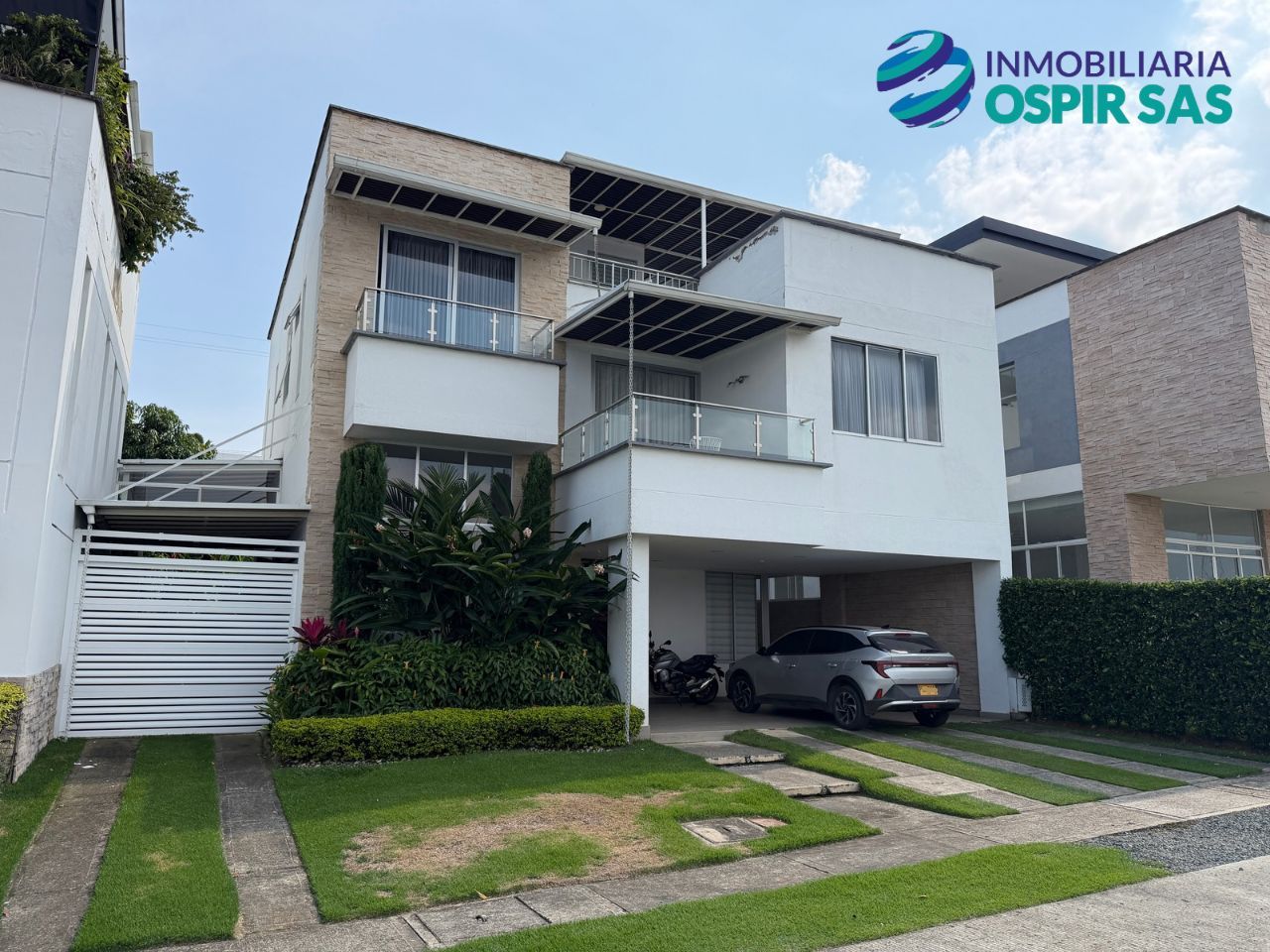 Casa en arriendo Valle Del Cauca Cali San Juan Bosco 300 m2 Habitaciones 5 Baños 6 Garajes 4 Precio $10000000