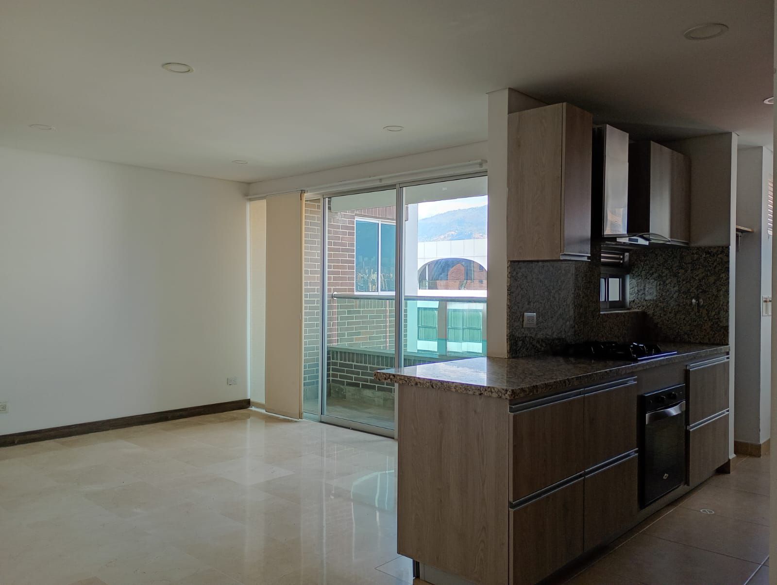 Apartamento en arriendo Antioquia Medellín Lorena 115 m2 Habitaciones 3 Baños 3 Garajes 1 Precio $5200000