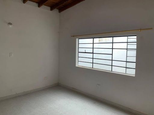 Casa en arriendo Antioquia Medellín Laureles 320 m2 Habitaciones 5 Baños 3 Garajes 1 Precio $12000000