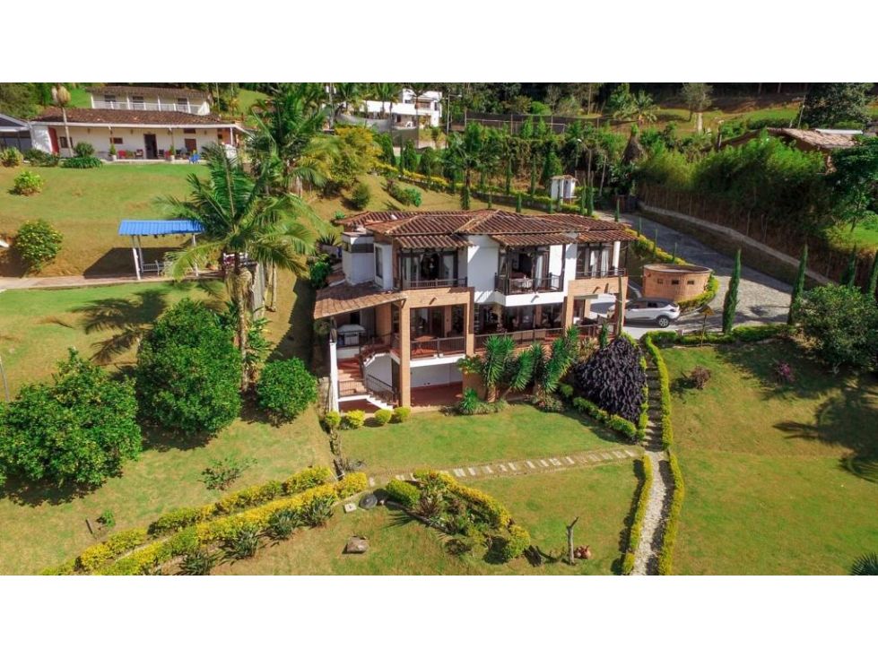 Casa en venta Antioquia Envigado Zona Centro 580 m2 Habitaciones 6 Baños 6 Garajes 2 Precio $4000000000