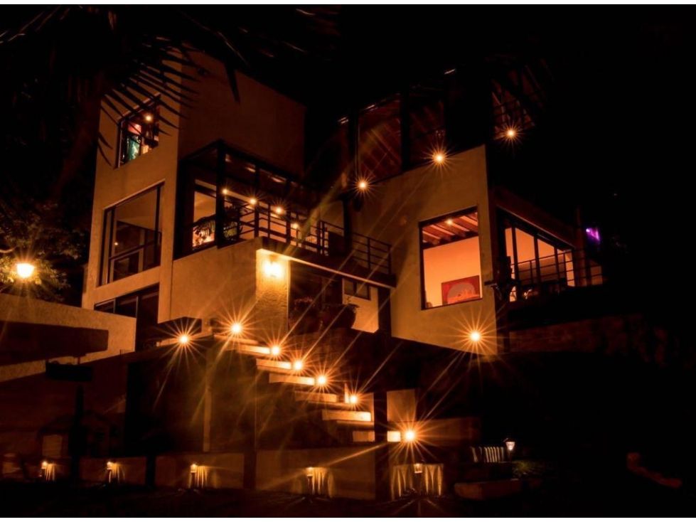 Casa en venta Antioquia Envigado La Mesa 680 m2 Habitaciones 4 Baños 5 Garajes 10 Precio $5000000000