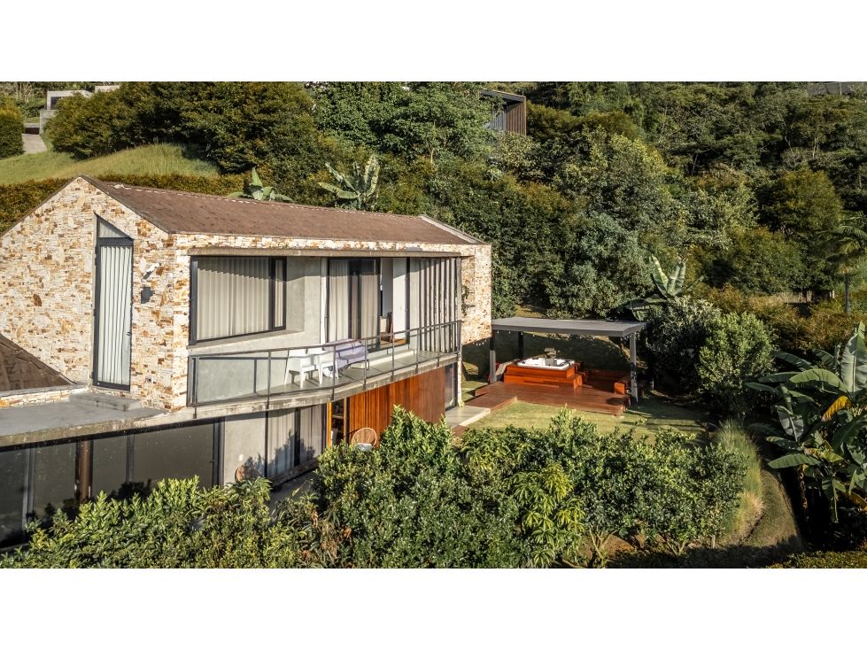 Casa Campestre en venta Antioquia Envigado Envigado 404 m2 Habitaciones 4 Baños 5 Garajes 4 Precio $3988000000