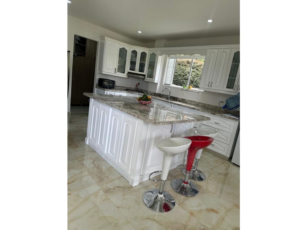 Casa Campestre en venta Antioquia El Retiro El Retiro 280 m2 Habitaciones 3 Baños 4 Garajes 1 Precio $1850000000