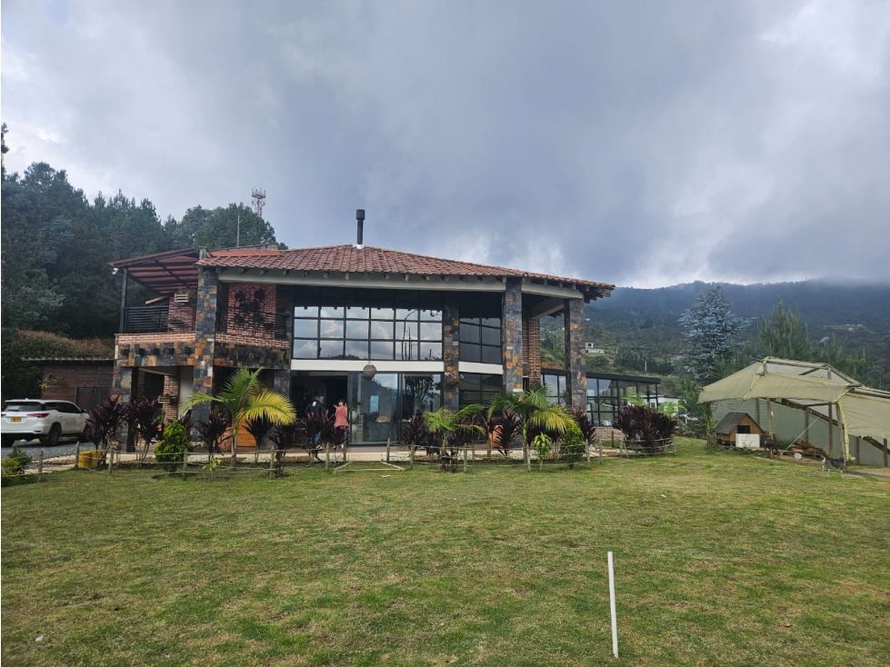 Casa en venta Antioquia Envigado Envigado 370 m2 Habitaciones 4 Baños 4 Garajes 5 Precio $1500000000