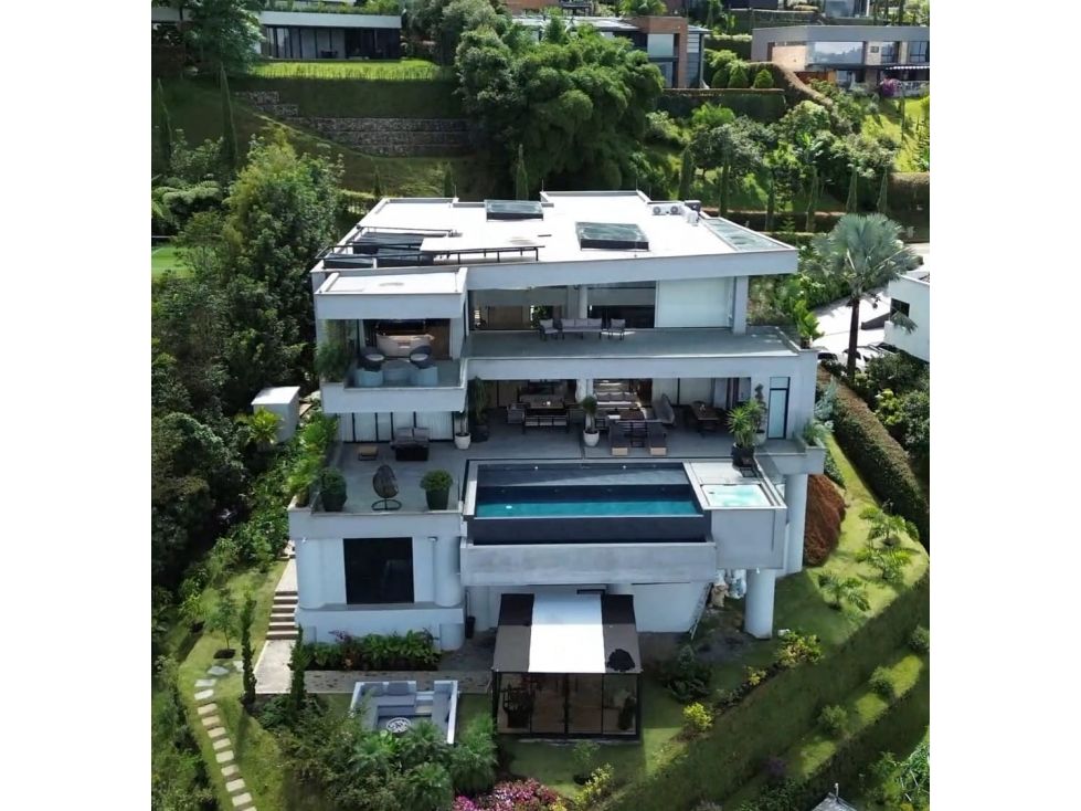Casa Campestre en venta Antioquia Medellín El Poblado 1500 m2 Habitaciones 13 Baños 10 Garajes 8 Precio $16500000000