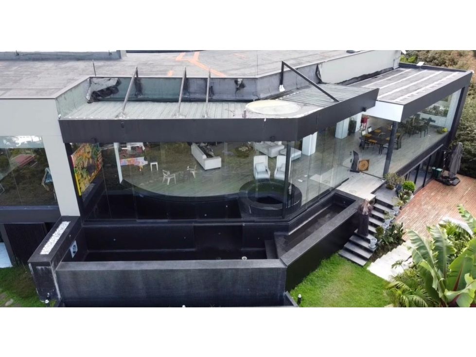 Casa Campestre en venta Antioquia Medellín Asomadera No3 800 m2 Habitaciones 8 Baños 10 Garajes 8 Precio $16900000000