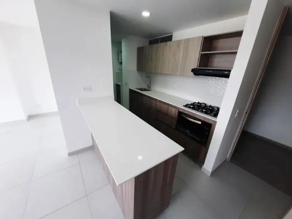 Apartamento en arriendo Antioquia Medellín Asomadera No 1 90 m2 Habitaciones 3 Baños 3 Garajes 2 Precio $2100000