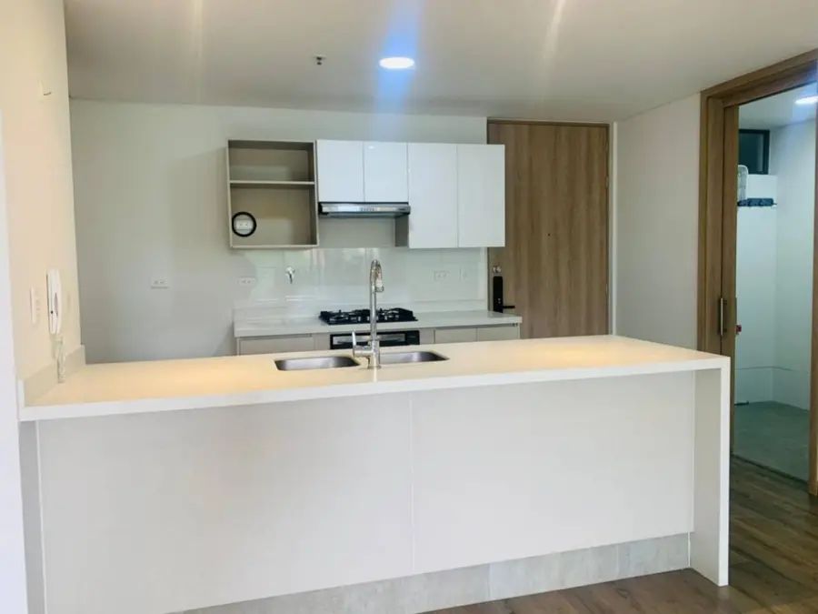 Apartamento en arriendo Antioquia Medellín Las Lomas No 2 90 m2 Habitaciones 2 Baños 2 Garajes 1 Precio $3000000