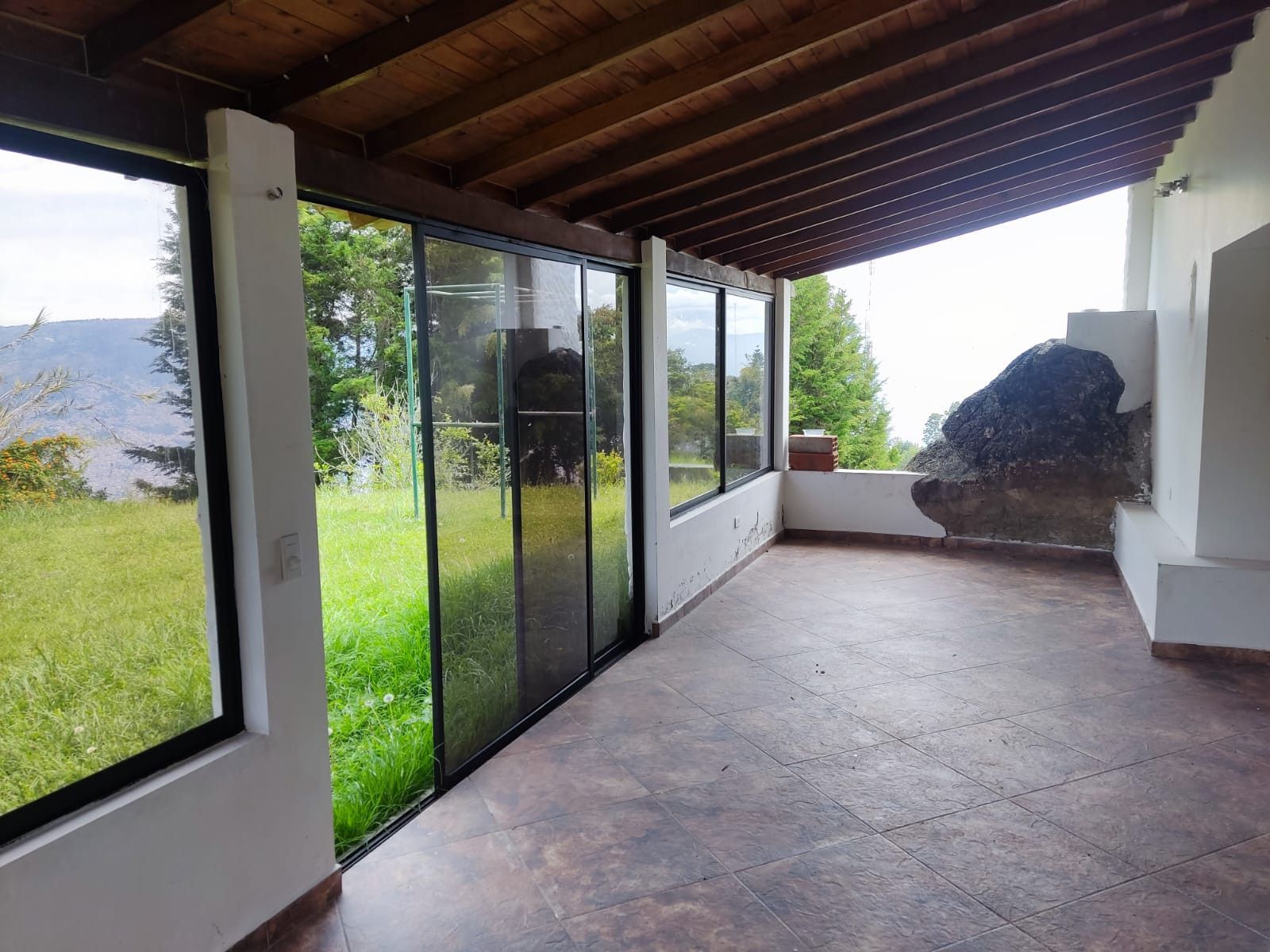 Casa en arriendo Antioquia Medellín San Pedro 116 m2 Habitaciones 3 Baños 3 Garajes 3 Precio $2500000