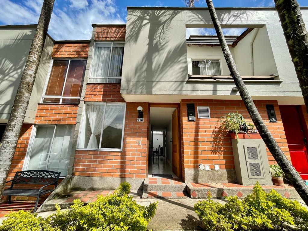 Casa en arriendo Antioquia Itagüí Casa Jardin 90 m2 Habitaciones 2 Baños 2 Garajes 1 Precio $3400000