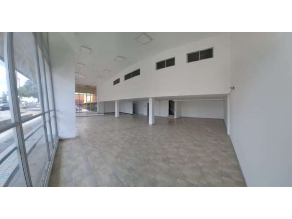 Local en arriendo Cundinamarca Bogotá San Felipe 211 m2 Habitaciones 0 Baños 2 Garajes 0 Precio $14000000