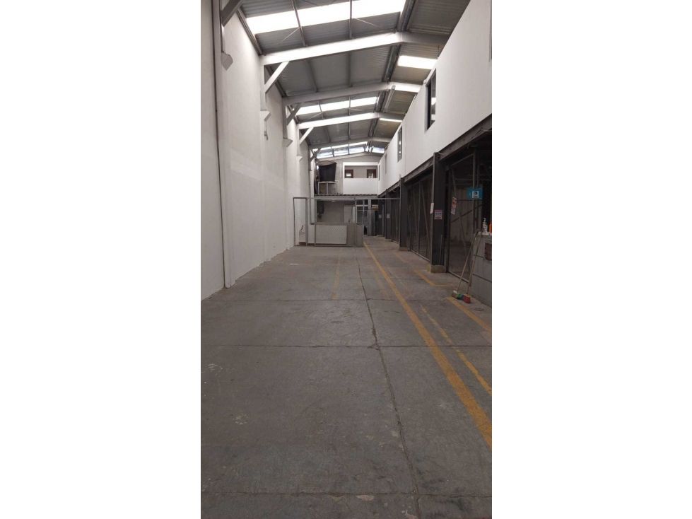 Bodega en venta Cundinamarca Bogotá Las Ferias 540 m2 Habitaciones 0 Baños 3 Garajes 0 Precio $1800000000
