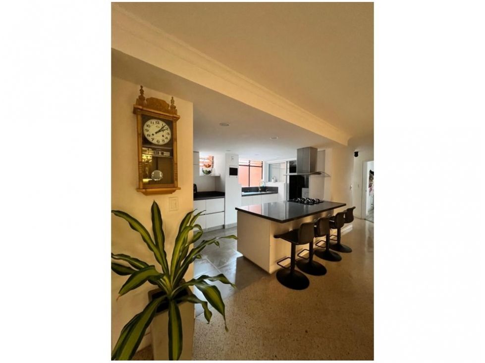 Apartamento en arriendo Antioquia Medellín Florida Nueva 113 m2 Habitaciones 3 Baños 2 Garajes 1 Precio $4500000