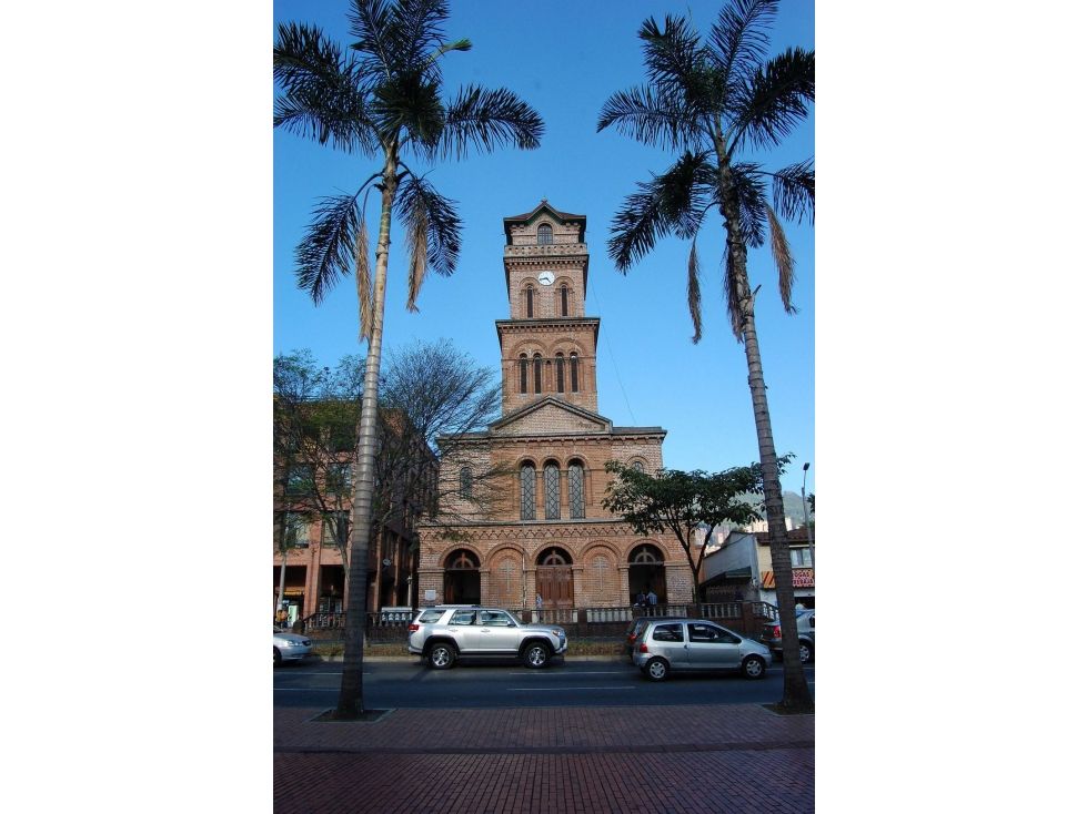 Edificio en venta Antioquia Medellín El Poblado 1329 m2 Habitaciones 0 Baños 0 Garajes 0 Precio $13000000000