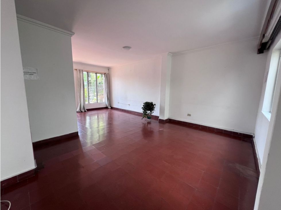 Casa en venta Antioquia Envigado El Dorado 228 m2 Habitaciones 4 Baños 2 Garajes 0 Precio $780000000