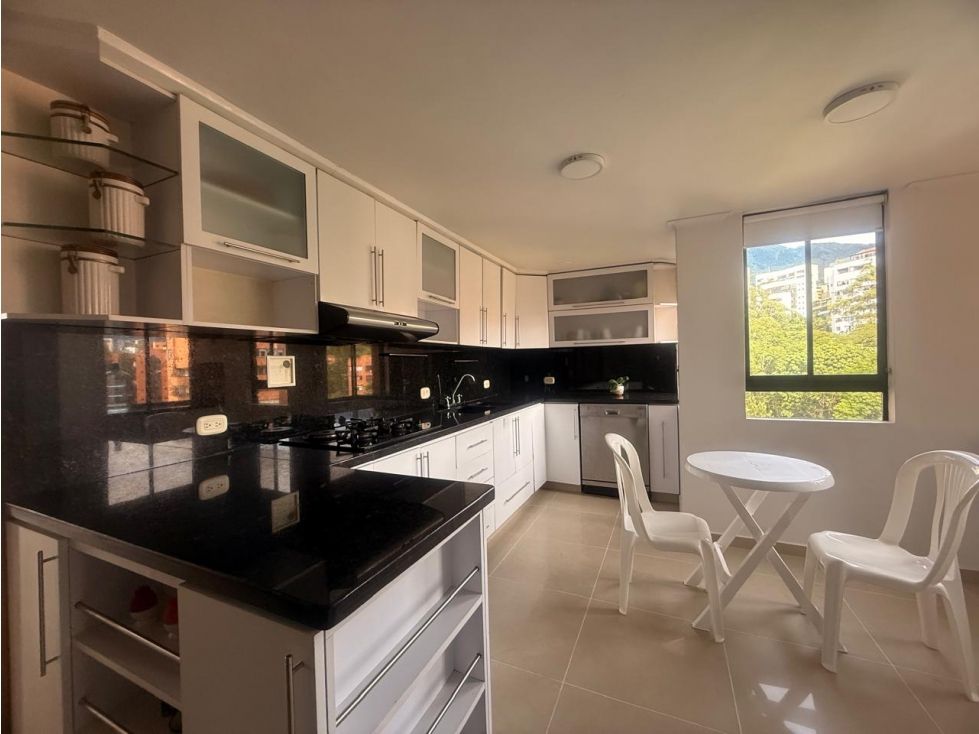 Apartamento en venta Antioquia Medellín El Diamante No2 314 m2 Habitaciones 4 Baños 5 Garajes 2 Precio $2200000000