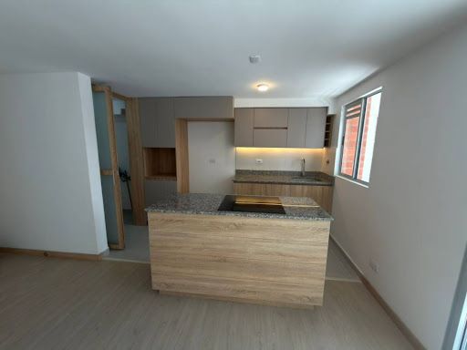 Apartamento en arriendo Antioquia Medellín Altamira 68 m2 Habitaciones 2 Baños 2 Garajes 1 Precio $2900000