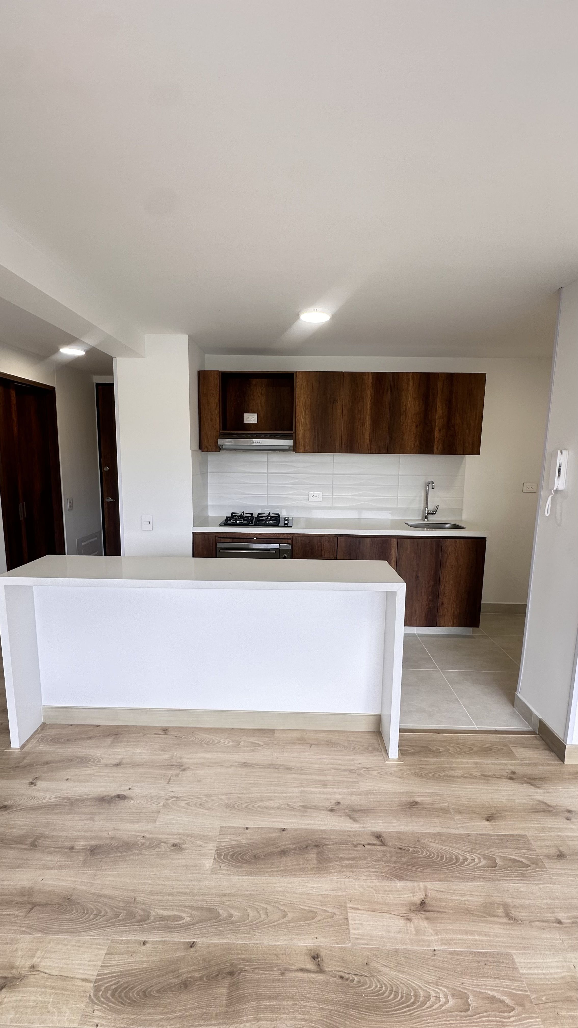 Apartamento en arriendo Cundinamarca Bogotá Casa Blanca 74 m2 Habitaciones 2 Baños 2 Garajes 1 Precio $3200000