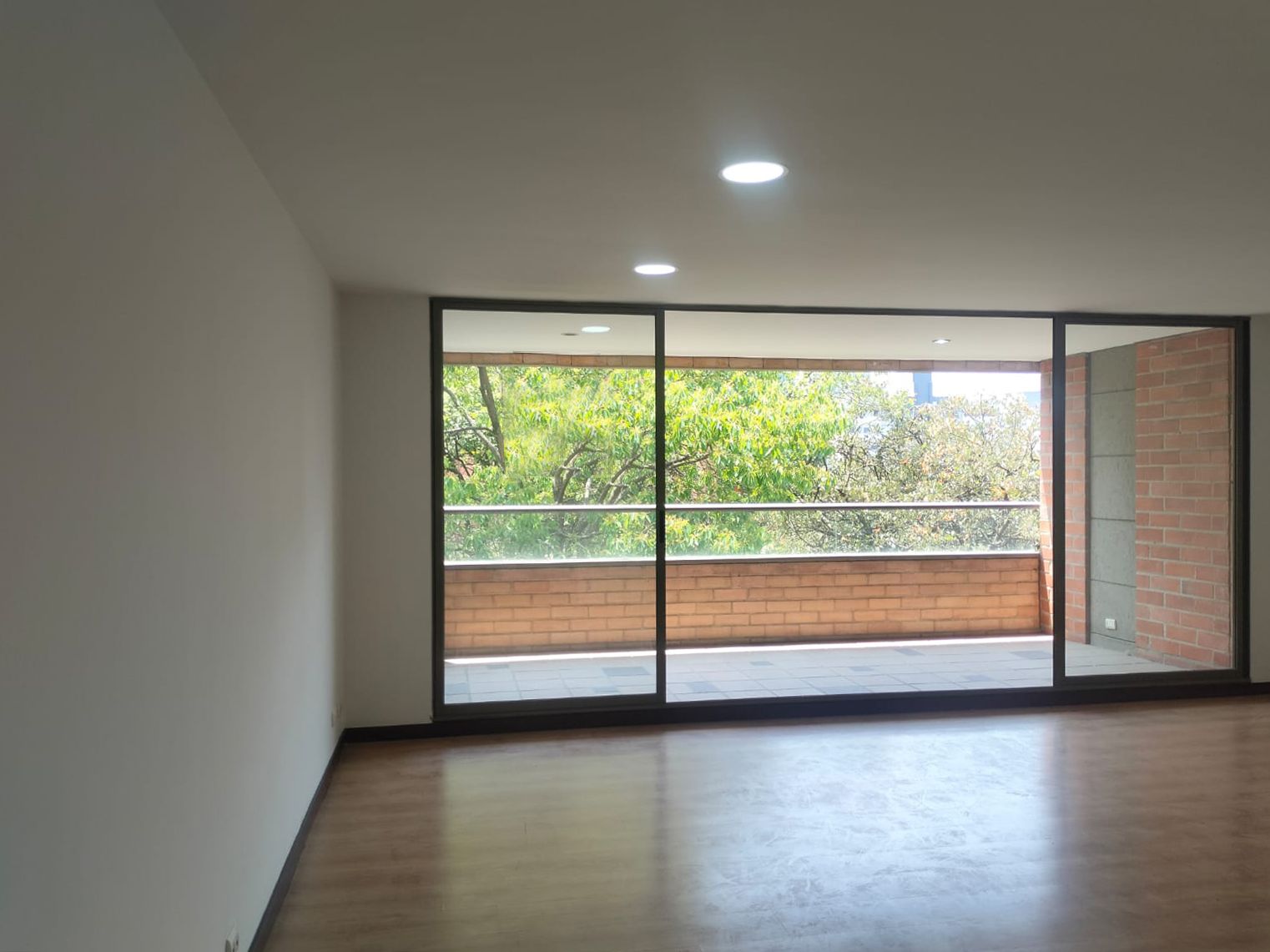 Apartamento en arriendo Antioquia Medellín Los Balsos No 2 128 m2 Habitaciones 3 Baños 2 Garajes 2 Precio $5950000