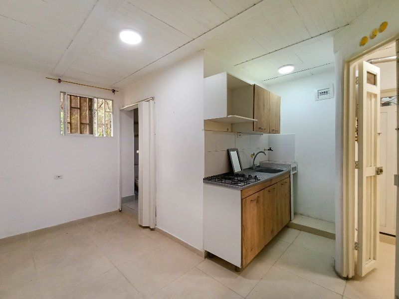 Apartaestudio en arriendo Antioquia Medellín El Rincon 15 m2 Habitaciones 1 Baños 1 Garajes 0 Precio $950000