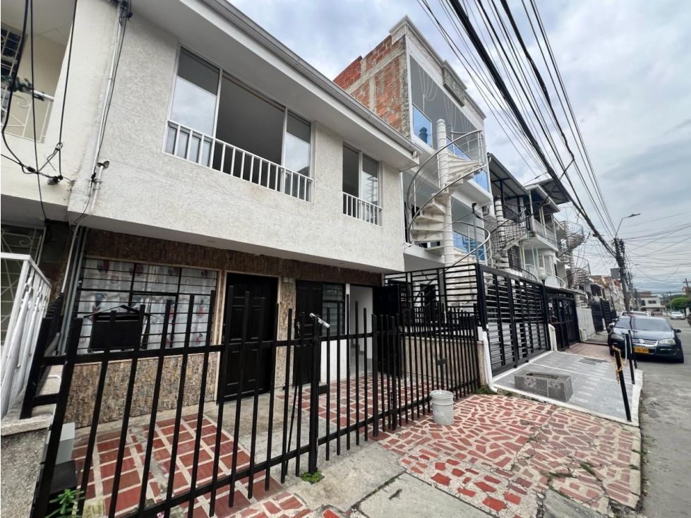 Apartamento en arriendo Valle Del Cauca Cali La Base 80 m2 Habitaciones 4 Baños 2 Garajes 1 Precio $1300000