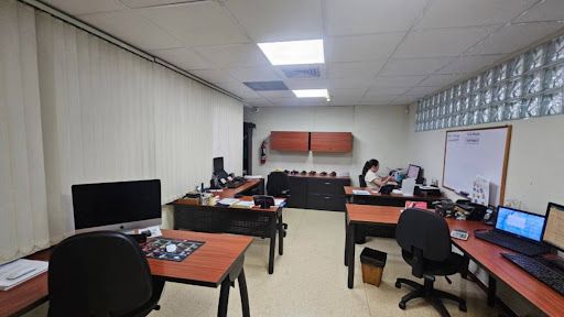 Oficina en arriendo Antioquia Medellín Guayabal 113 m2 Habitaciones 0 Baños 3 Garajes 2 Precio $6350000
