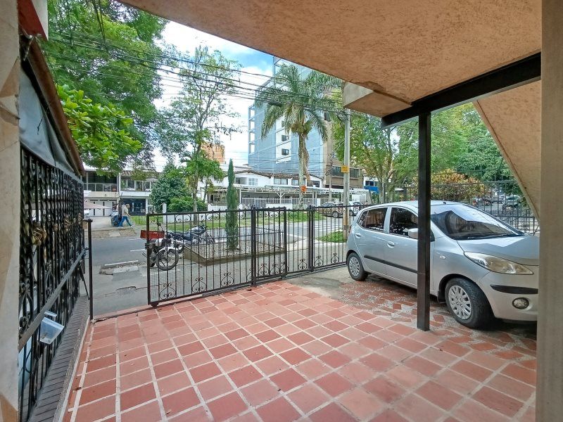 Casa en arriendo Antioquia Medellín Belen 170 m2 Habitaciones 5 Baños 2 Garajes 1 Precio $3500000