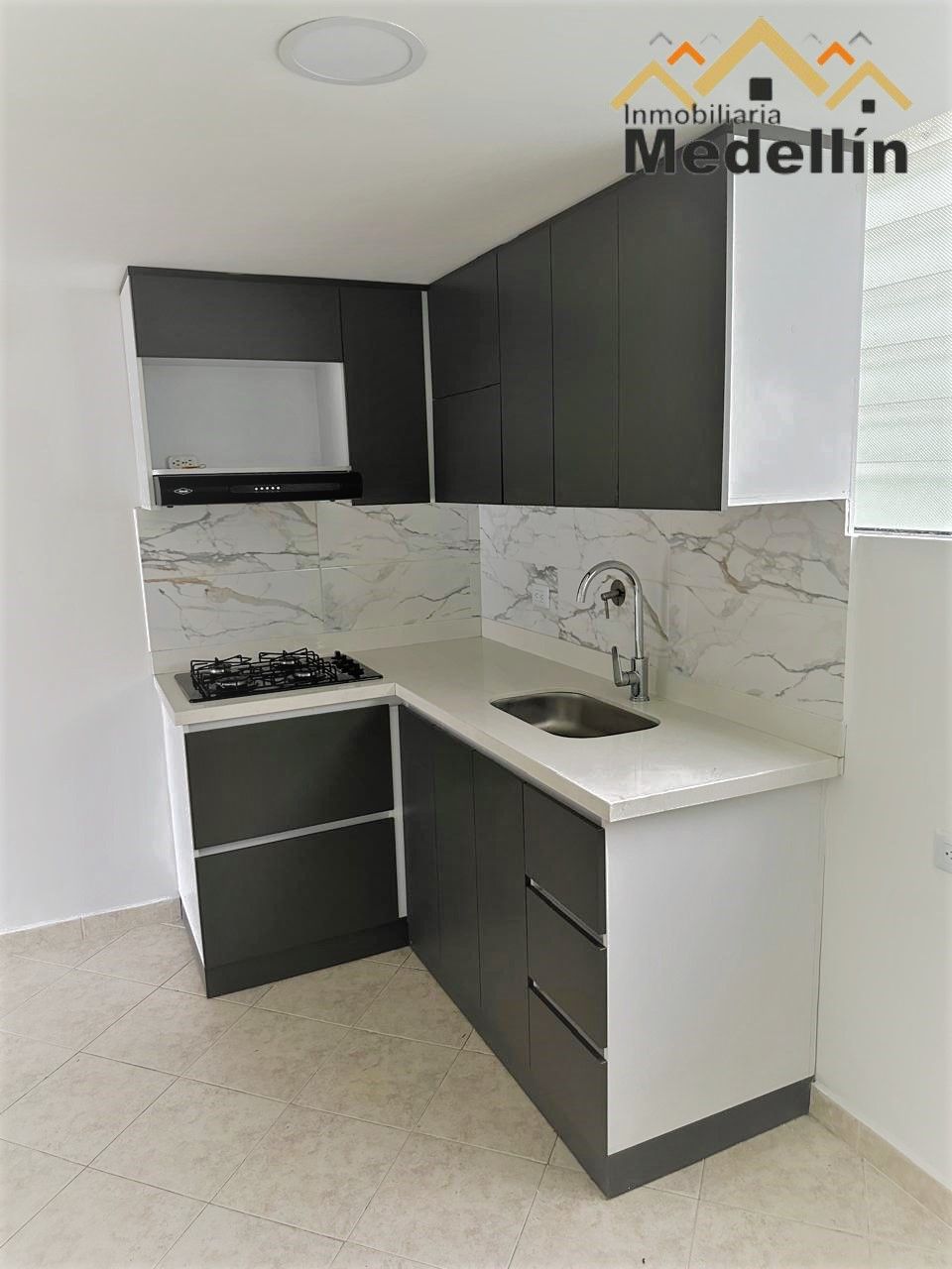 Apartamento en arriendo Antioquia Medellín Cristobal 80 m2 Habitaciones 2 Baños 1 Garajes 0 Precio $2000000