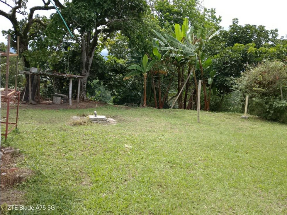 Finca en venta Quindío Circasia Circasia 280 m2 Habitaciones 6 Baños 2 Garajes 6 Precio $700000000