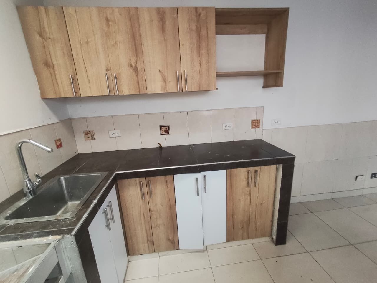 Apartaestudio en arriendo Antioquia Medellín Loreto 25 m2 Habitaciones 1 Baños 1 Garajes 0 Precio $1000000