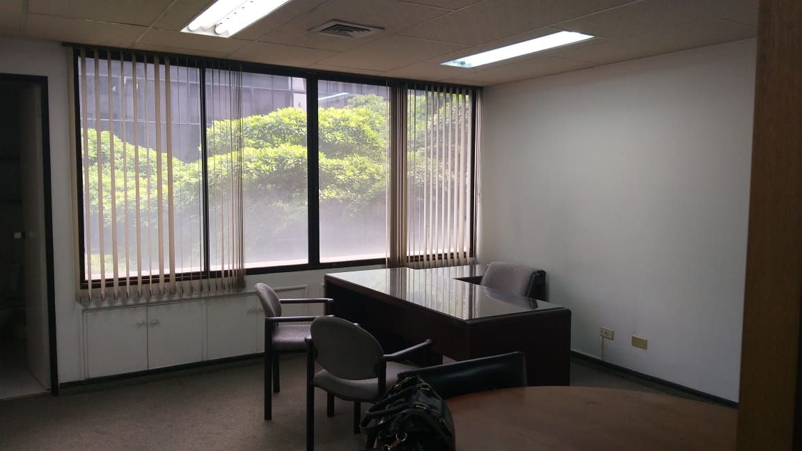 Oficina en arriendo Antioquia Medellín Patio Bonito 38 m2 Habitaciones 0 Baños 1 Garajes 1 Precio $3200000