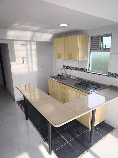 Apartamento en arriendo Cundinamarca Bogotá Bavaria Techo Et Iii 94 m2 Habitaciones 2 Baños 1 Garajes 1 Precio $1700000