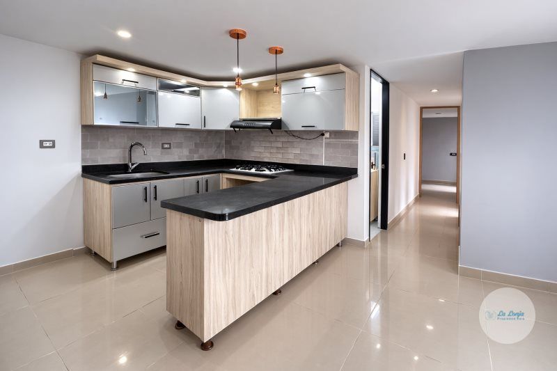 Apartamento en arriendo Antioquia Medellín La Mota 60 m2 Habitaciones 2 Baños 2 Garajes 0 Precio $2500000