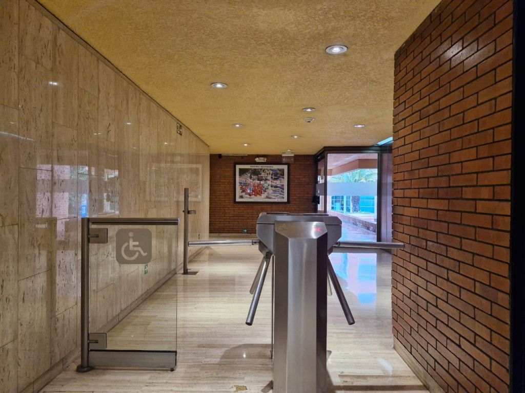 Oficina en venta Cundinamarca Bogotá Álamos Norte 413 m2 Habitaciones 0 Baños 4 Garajes 4 Precio $2980000000