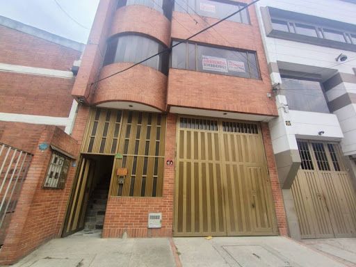 Bodega en arriendo Cundinamarca Bogotá Santa Rosa Del Carvajal 672 m2 Habitaciones 0 Baños 8 Garajes 0 Precio $14400000