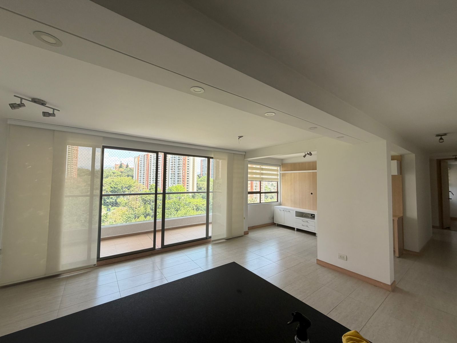 Apartamento en venta Antioquia Medellín Loma De Los Bernal 96 m2 Habitaciones 3 Baños 2 Garajes 2 Precio $910000000