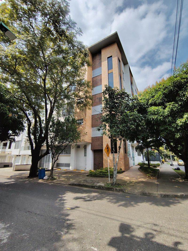 Apartaestudio en arriendo Valle Del Cauca Cali El Ingenio 50 m2 Habitaciones 1 Baños 2 Garajes 1 Precio $1650000