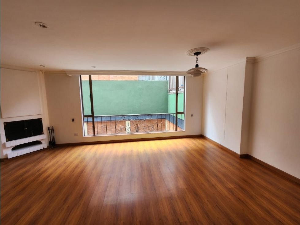 Apartamento en arriendo Cundinamarca Bogotá Bella Suiza 115 m2 Habitaciones 3 Baños 3 Garajes 2 Precio $5650000