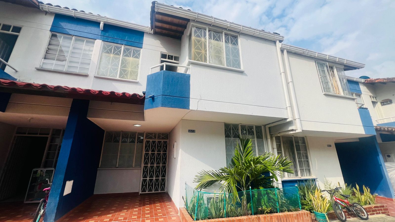 Casa en venta Santander Bucaramanga Mutis 96 m2 Habitaciones 3 Baños 3 Garajes 1 Precio $369000000