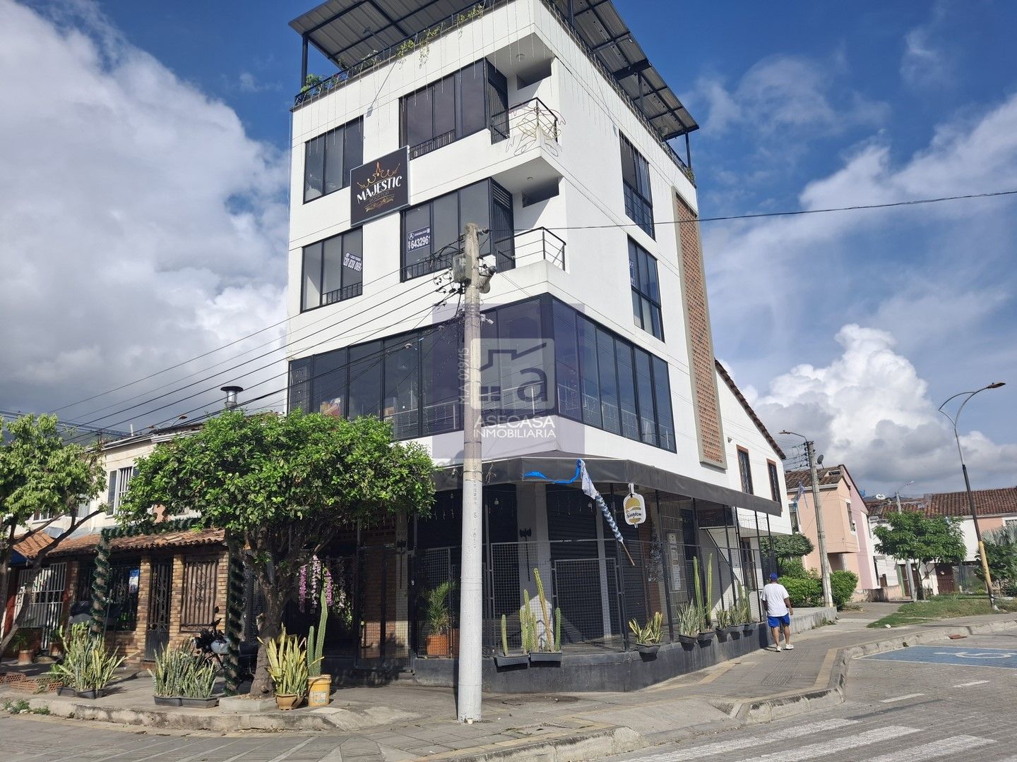 Oficina en arriendo Santander Girón Las Guayacanas 45 m2 Habitaciones 0 Baños 1 Garajes 0 Precio $900000