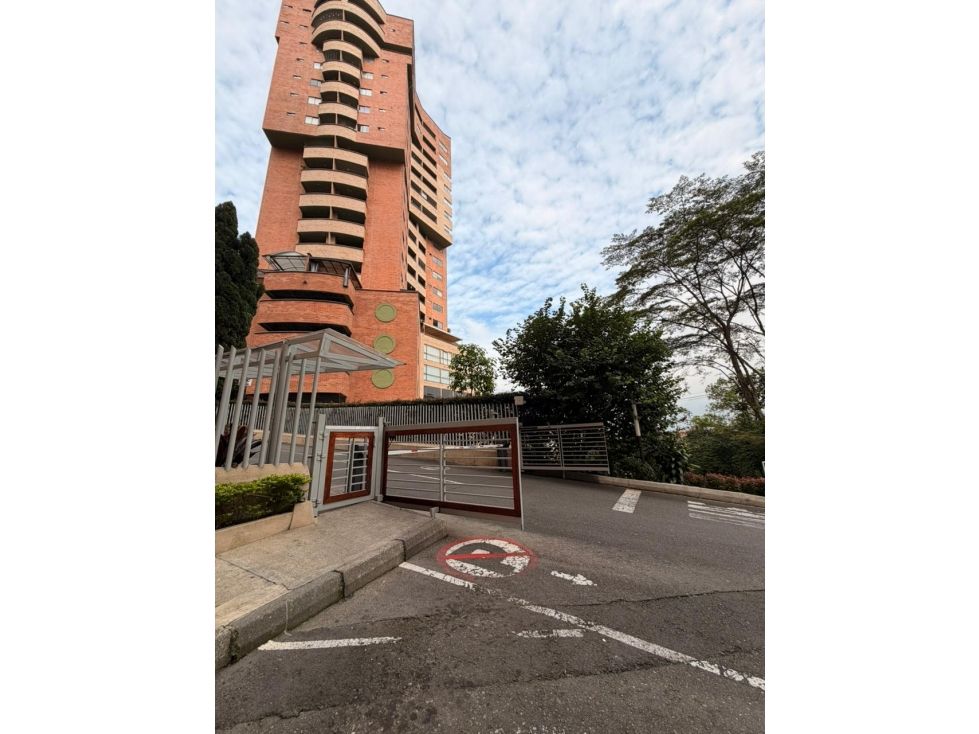 Apartamento en venta Antioquia Sabaneta La Barquereña 127 m2 Habitaciones 3 Baños 3 Garajes 2 Precio $870000000