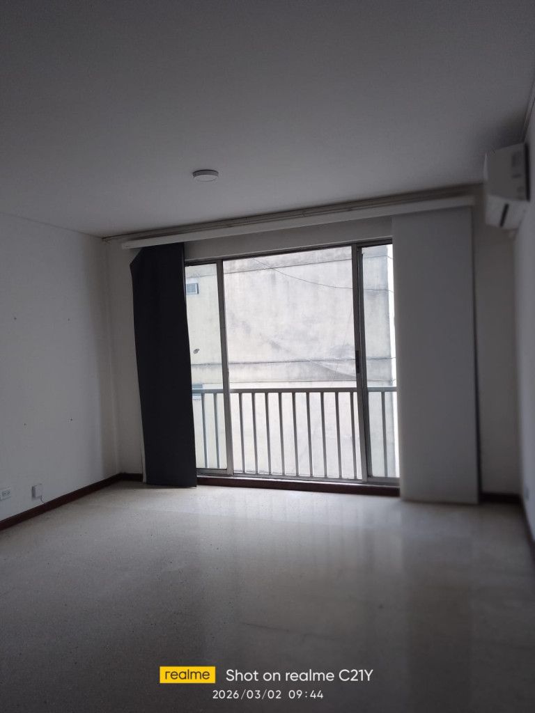 Apartamento en arriendo Valle Del Cauca Cali Versalles 60 m2 Habitaciones 2 Baños 2 Garajes 1 Precio $2000000