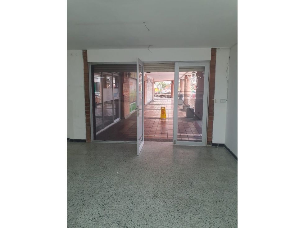 Local en venta Antioquia Itagüí Santa María No 3 172 m2 Habitaciones 0 Baños 2 Garajes 0 Precio $700000000