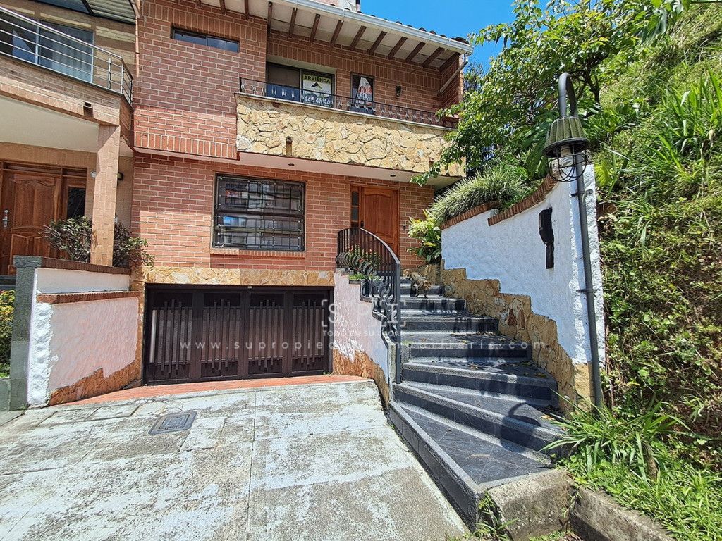 Casa en arriendo Antioquia Sabaneta Vegas De La Doctora 217 m2 Habitaciones 3 Baños 3 Garajes 2 Precio $8000000