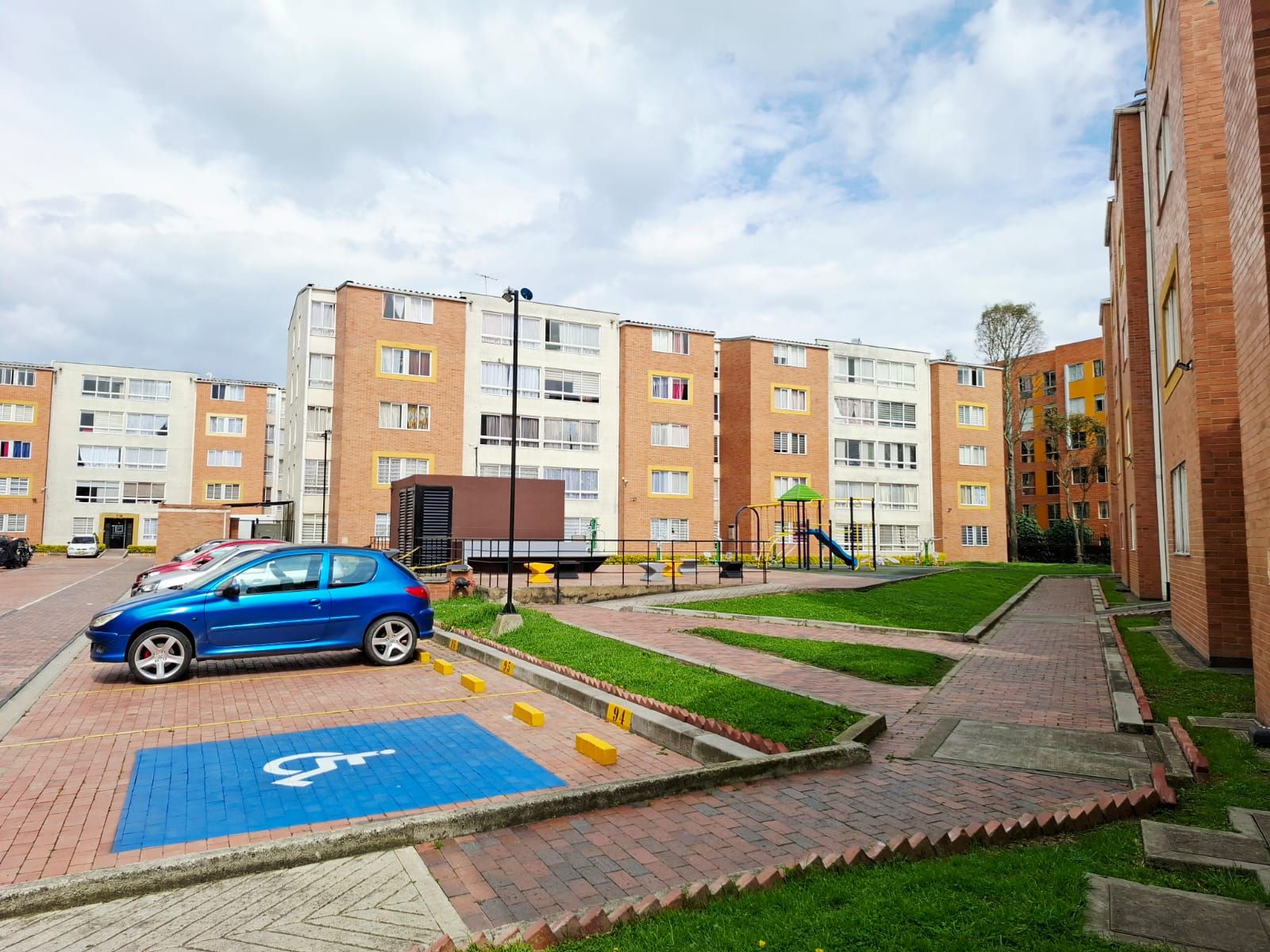 Apartamento en venta Cundinamarca Mosquera Cr Belverde Et I 57 m2 Habitaciones 3 Baños 2 Garajes 0 Precio $220000000