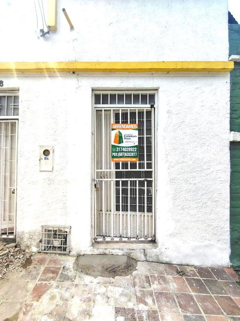 Local en arriendo Santander Bucaramanga San Alonso 12 m2 Habitaciones 0 Baños 1 Garajes 0 Precio $1400000